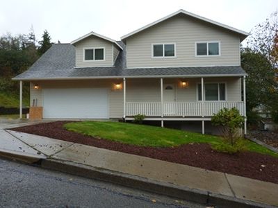 2142 Hamilton Ave, North Bend, OR, 97459