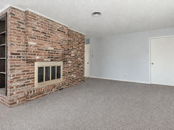 5th image of 1205 Bristol Dr APT 18