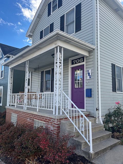 1st image of 706 Green St
