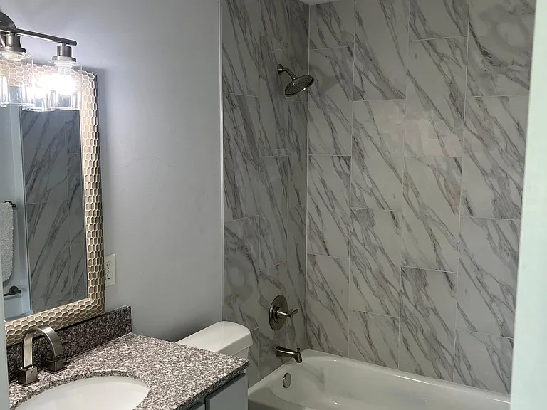 713 Lincoln Rd NE — Photo 16