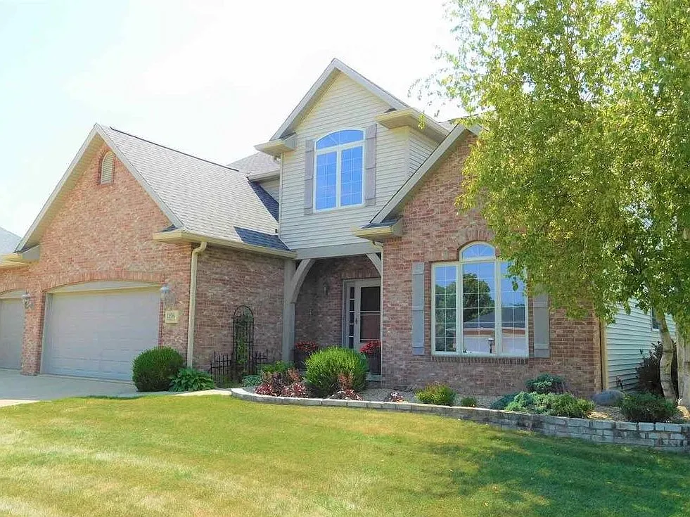 1206 Wheatfield Dr photo 1