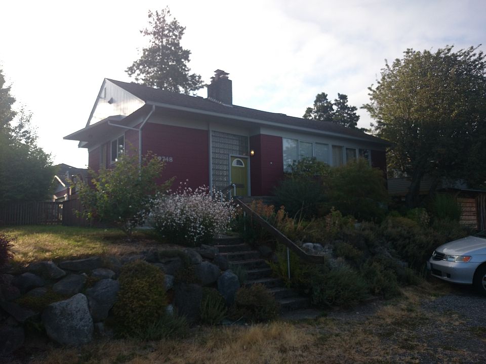 2nd image of 9748 Phinney Ave N
