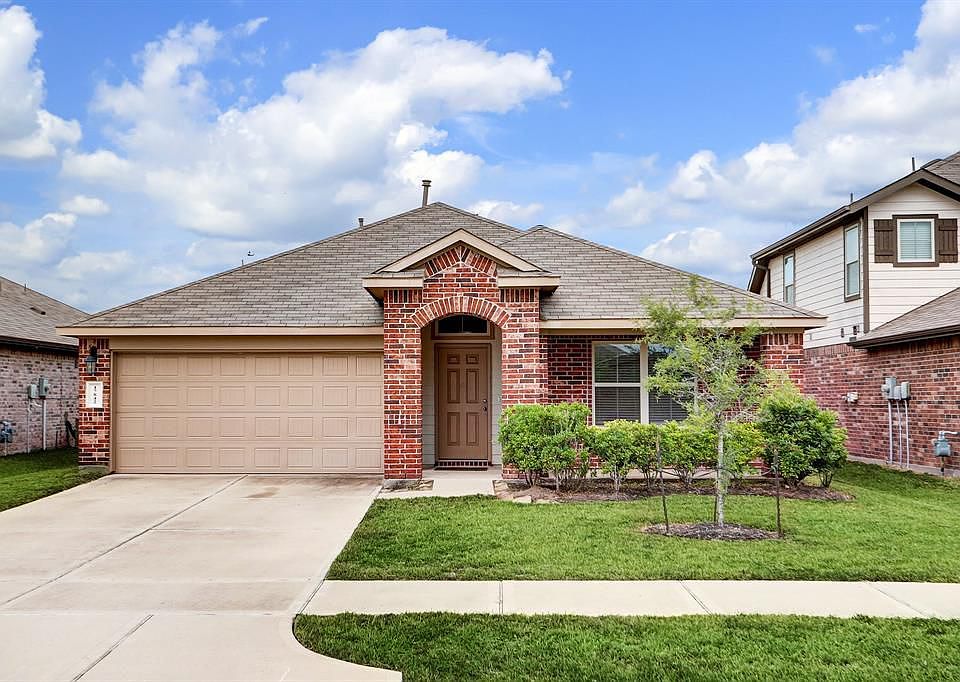 1st image of 17842 Auburn Heights Trl