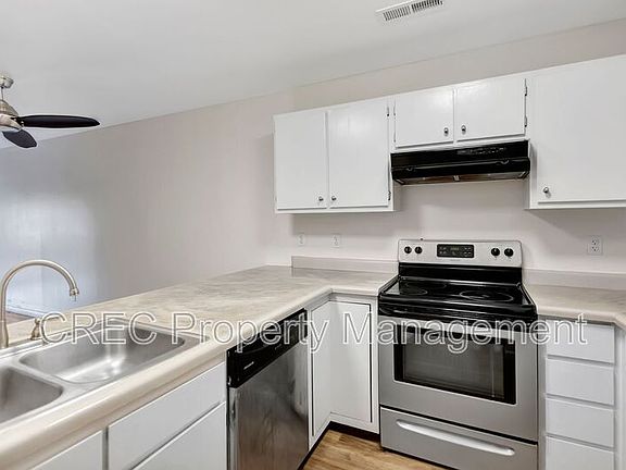 5th image of 4419 Great Oak Dr