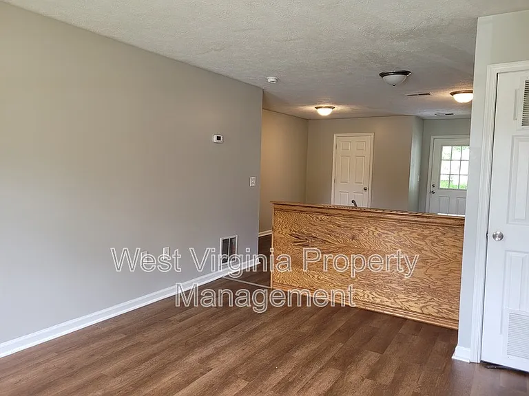 3751 Summerlee Rd #11 — Photo 17