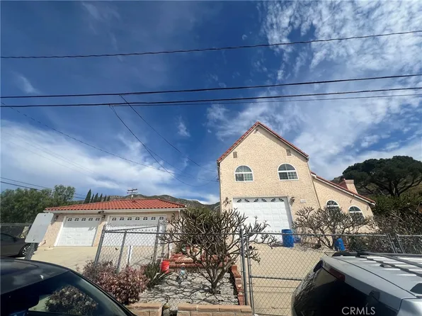 11027 Gaston Dr, Sylmar, CA 91342