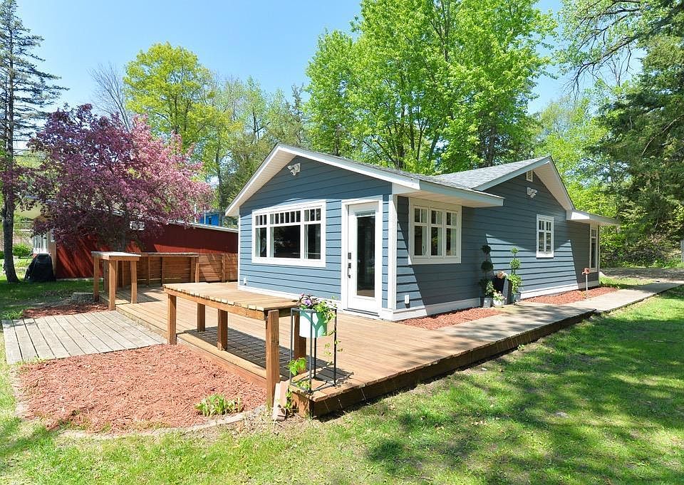 1st image of 6332 213th Ln NE