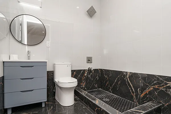 Rented by MySpaceNYC | media 15