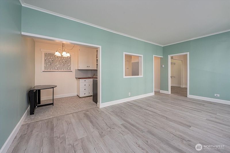 4th image of 7 Harrison Street #20