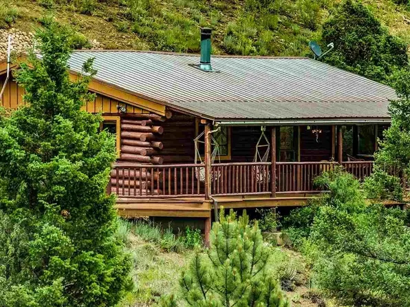 14 Los Clanes, Taos, NM 87557
