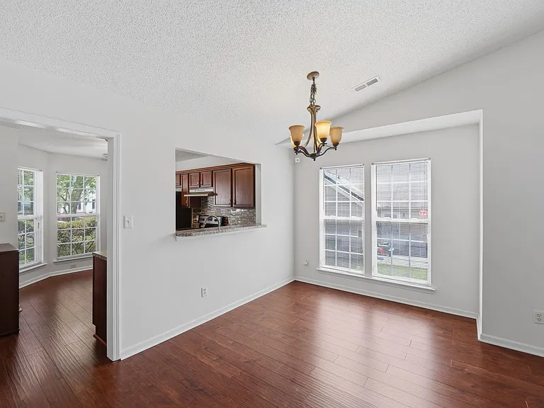 9740 Veronica Dr — Photo 16