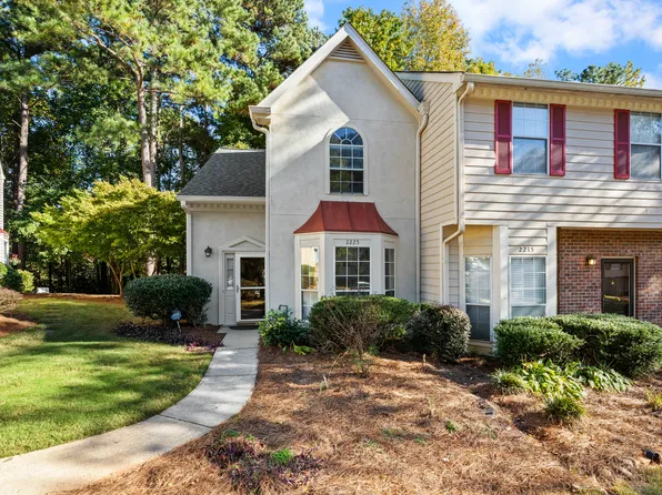 2225 Fairways Ct NW, Kennesaw, GA 30144