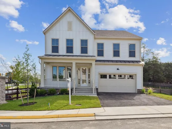 2901 Home Pl, Fairfax, VA 22031