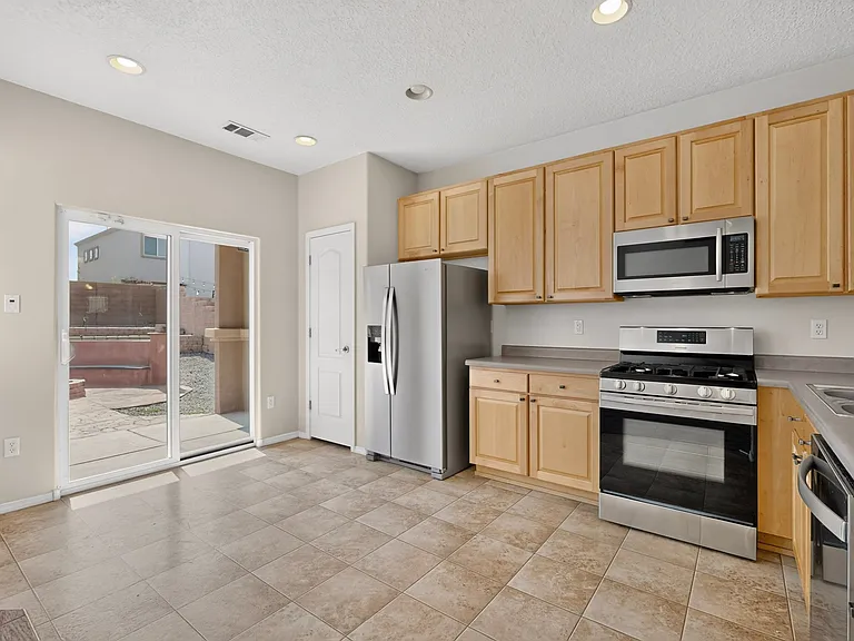 2323 Margarita Dr SE — Photo 17