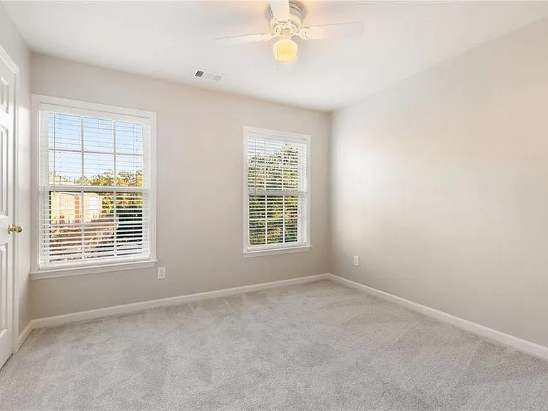 10467 Holliwell Ct — Photo 22