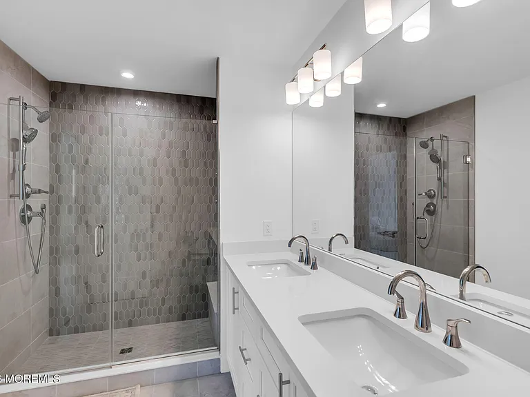 113 Mustang Dr — Photo 16