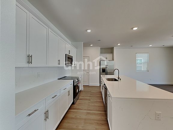 5th image of 8103 Braavos Peninsula Ave