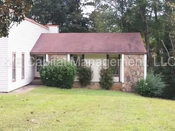 8796 Parliament Pl, Jonesboro, GA 30238