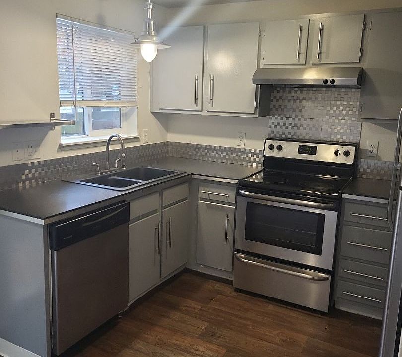 1st image of 9027 N Saint Louis Ave #9027