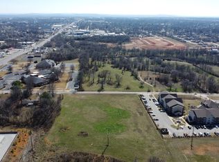 1146 Cooper Dr, Springdale, AR 72764