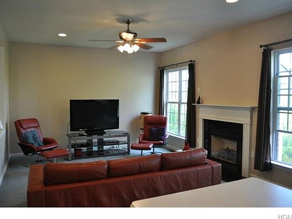 5th image of 3 Bainbridge Pl