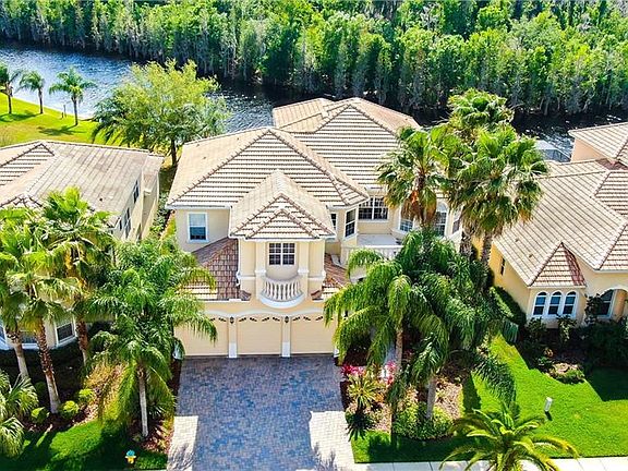 3rd image of 10519 Martinique Isle Dr