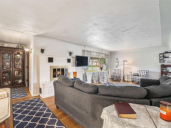 3rd image of 10 S Garland Street