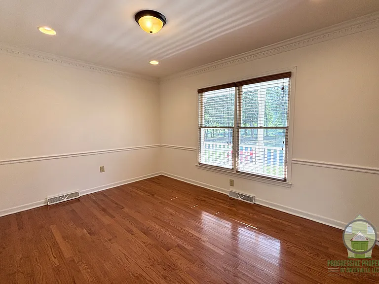 124 Oak Grove Lake Rd — Photo 12