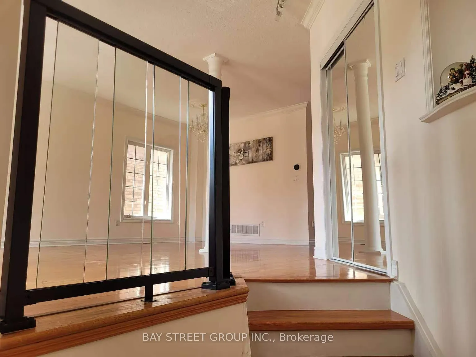 5 bed, $4,000 — Photo 3