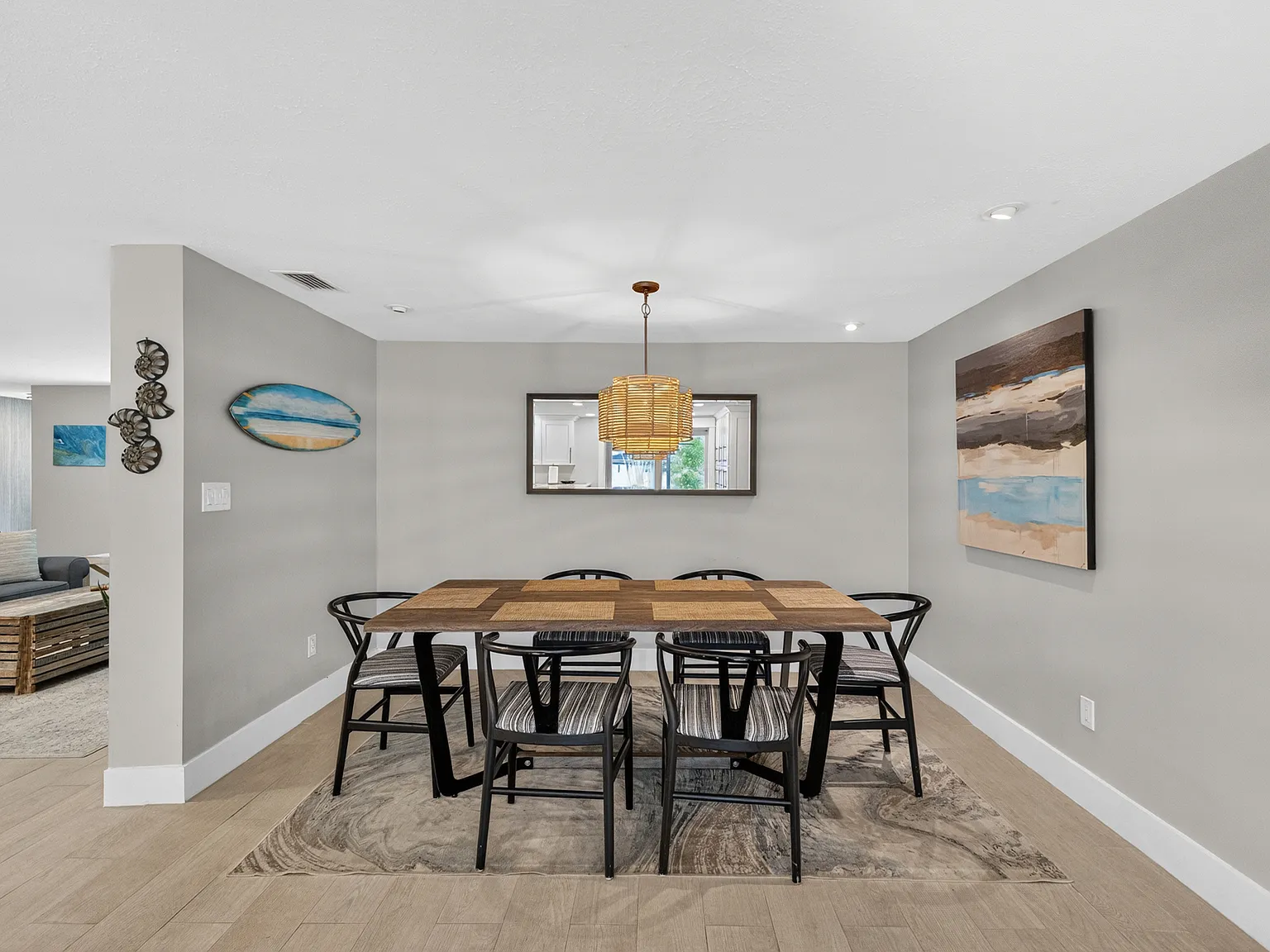 4 bed, 2000 sqft, $13,000 — Photo 4