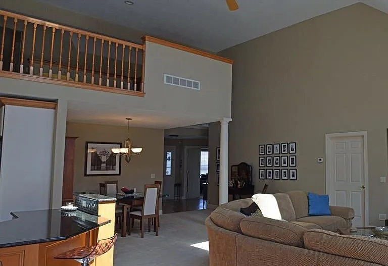 105 Fox Pointe Dr — Photo 9