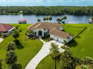 2412 River Way, Labelle, FL 33935