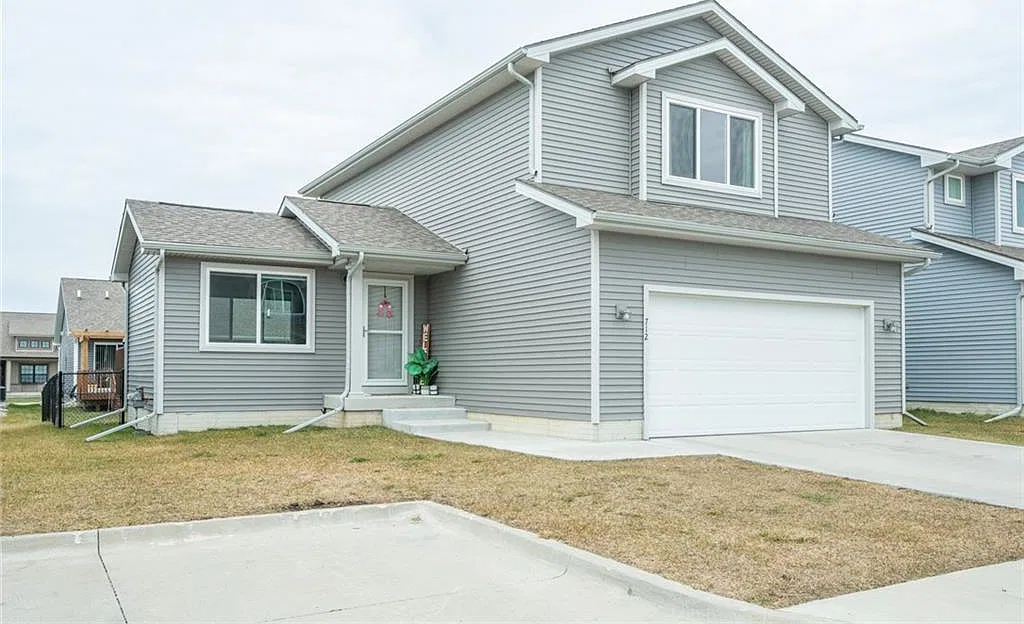 3 bed, 1440 sqft, $2,195 — Photo 1