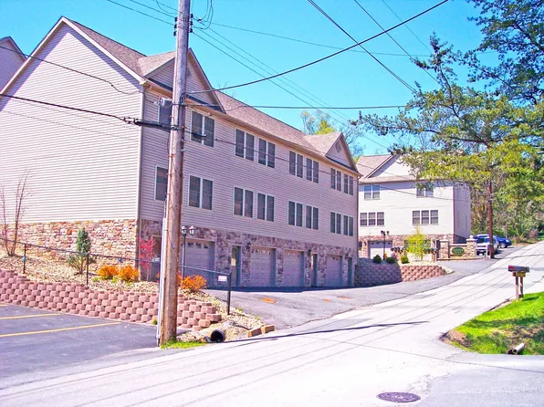 1 Pineview Pl, Morgantown, WV 26505