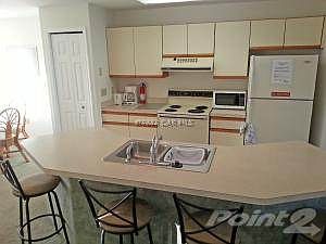 TiffanieByTheSea231B_Kitchen_02