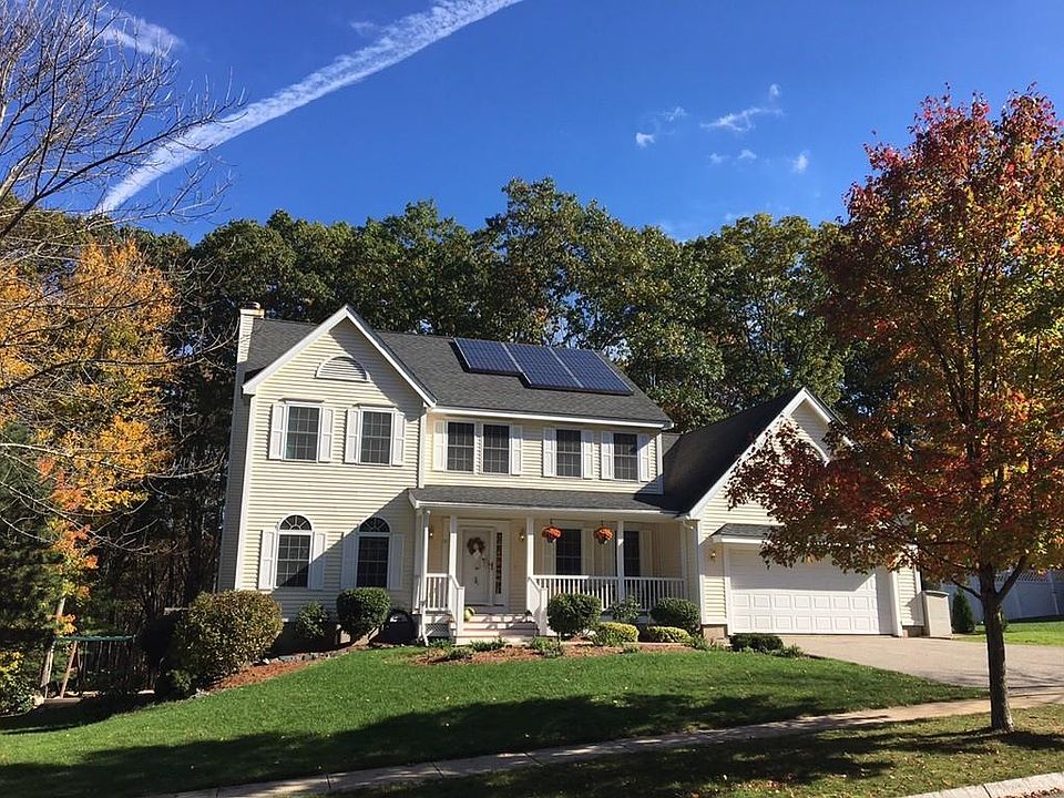 1st image of 13 Olde Taverne Ln