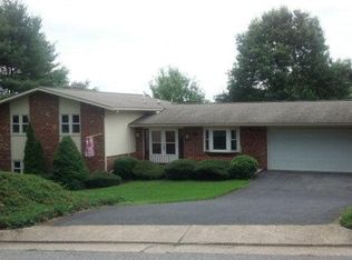 165 Rorrer Cir, Harrisonburg, VA 22801