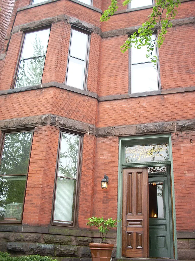 1005 W Franklin St — Photo 1