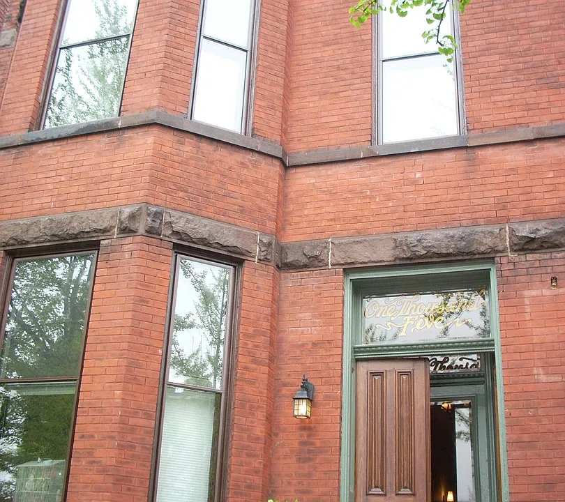 1005 W Franklin St #1