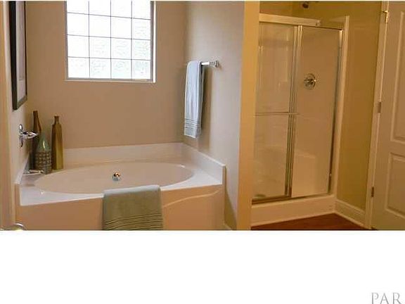 3rd image of 5565 Peach Dr