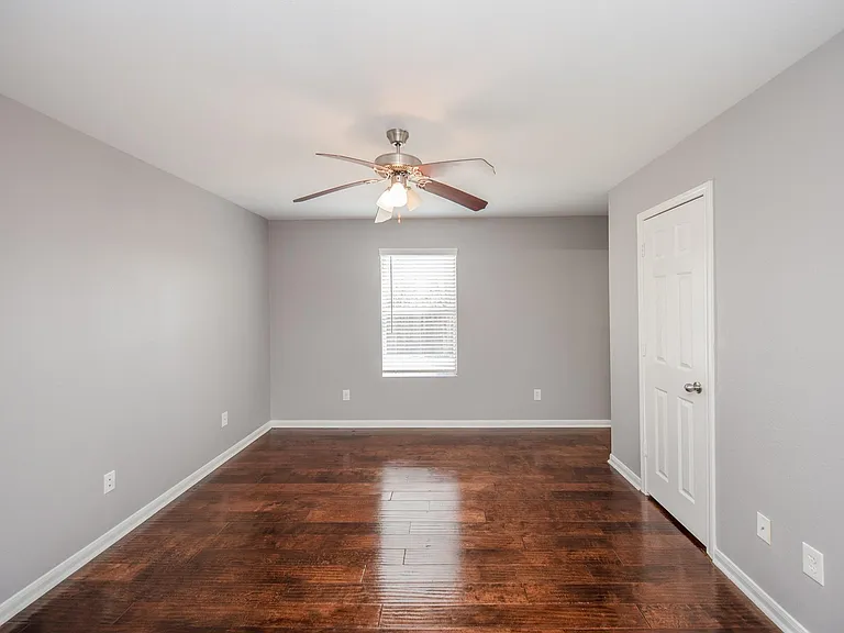 1631 Dove Run — Photo 15