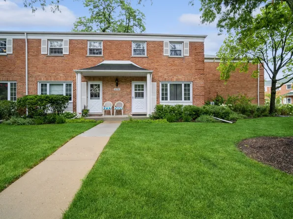 2154 Rugen Rd APT C, Glenview, IL 60026