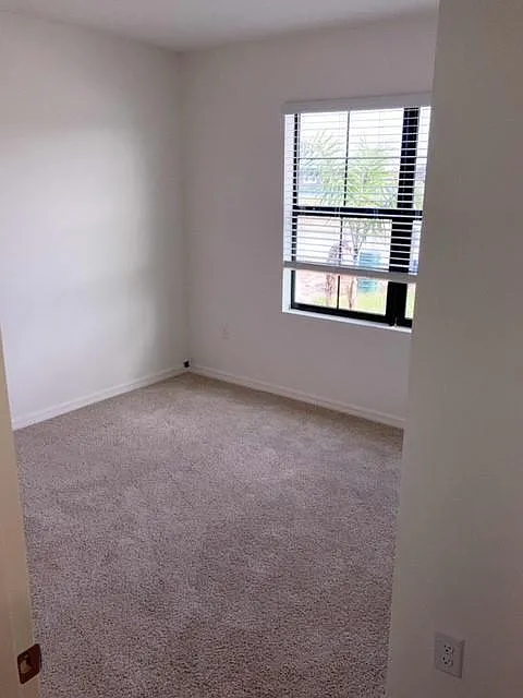 1844 Capital Dr — Photo 4