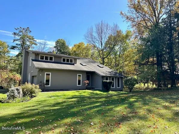 46 Galway Ct, Lenox, MA 01240