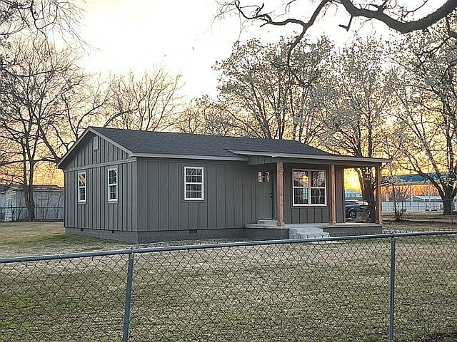 1st image of 100 E 3rd St