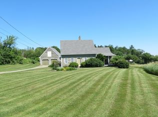 15 Townhouse Rd, Lincolnville, ME 04849