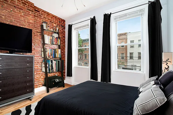Rented by Nooklyn NYC LLC | media 57