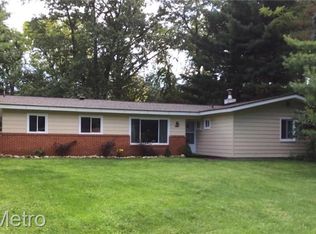 1755 Wellington Ave, Bloomfield Hills, MI 48302