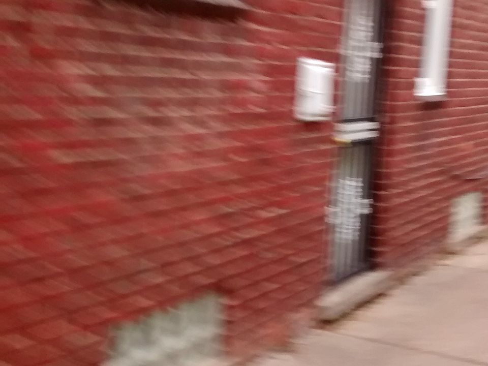 2nd image of 15895 Eastwood St