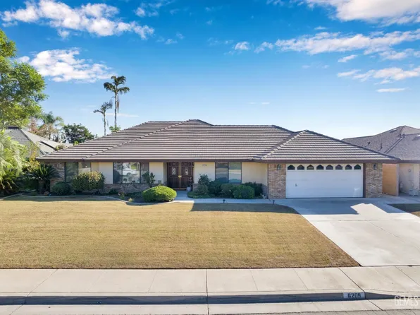 6209 Spring Valley Dr, Bakersfield, CA 93308